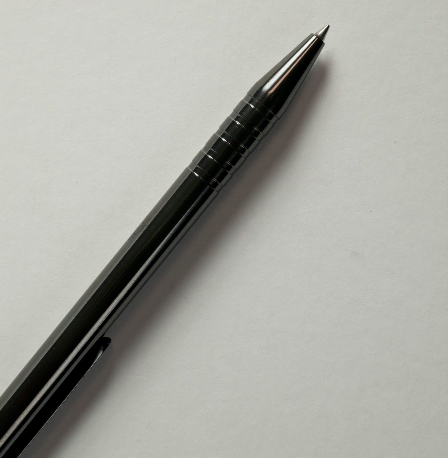 Grip grooves and cone, mirror-polished zirconium